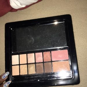 Tjmaxx beauty collection eyeshadow palette.
